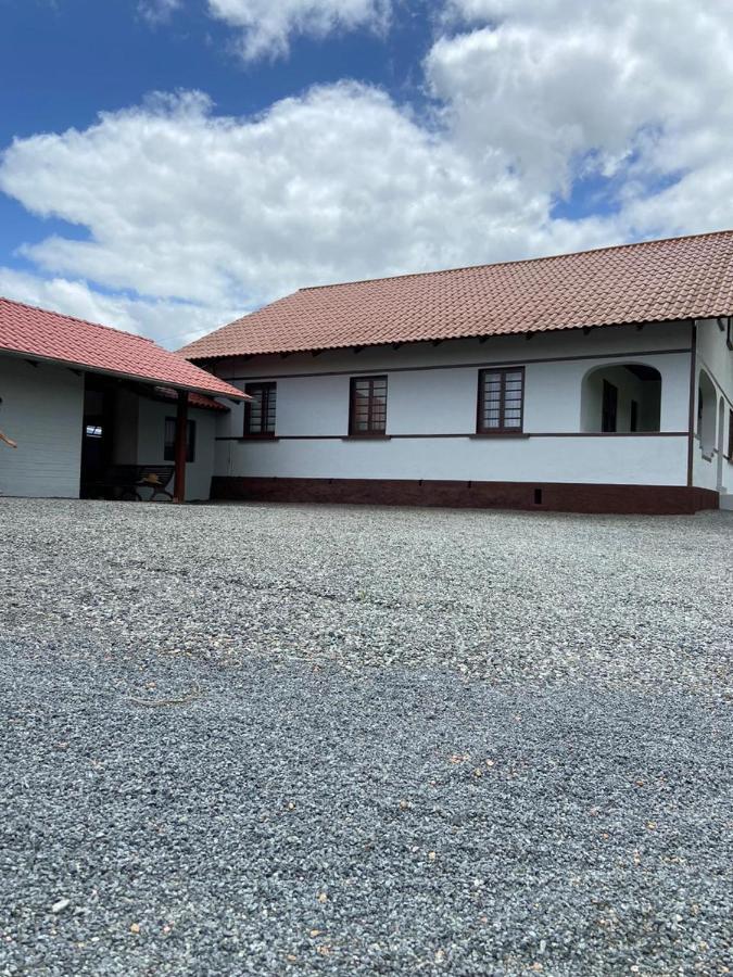 Casa Colonial Em Rio Dos Cedros Villa Exterior foto